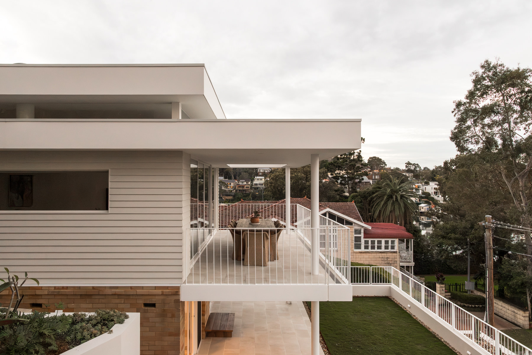 Architect-designed alteration and addition, Yowie Bay, Sydney by Duostruct, photo 2