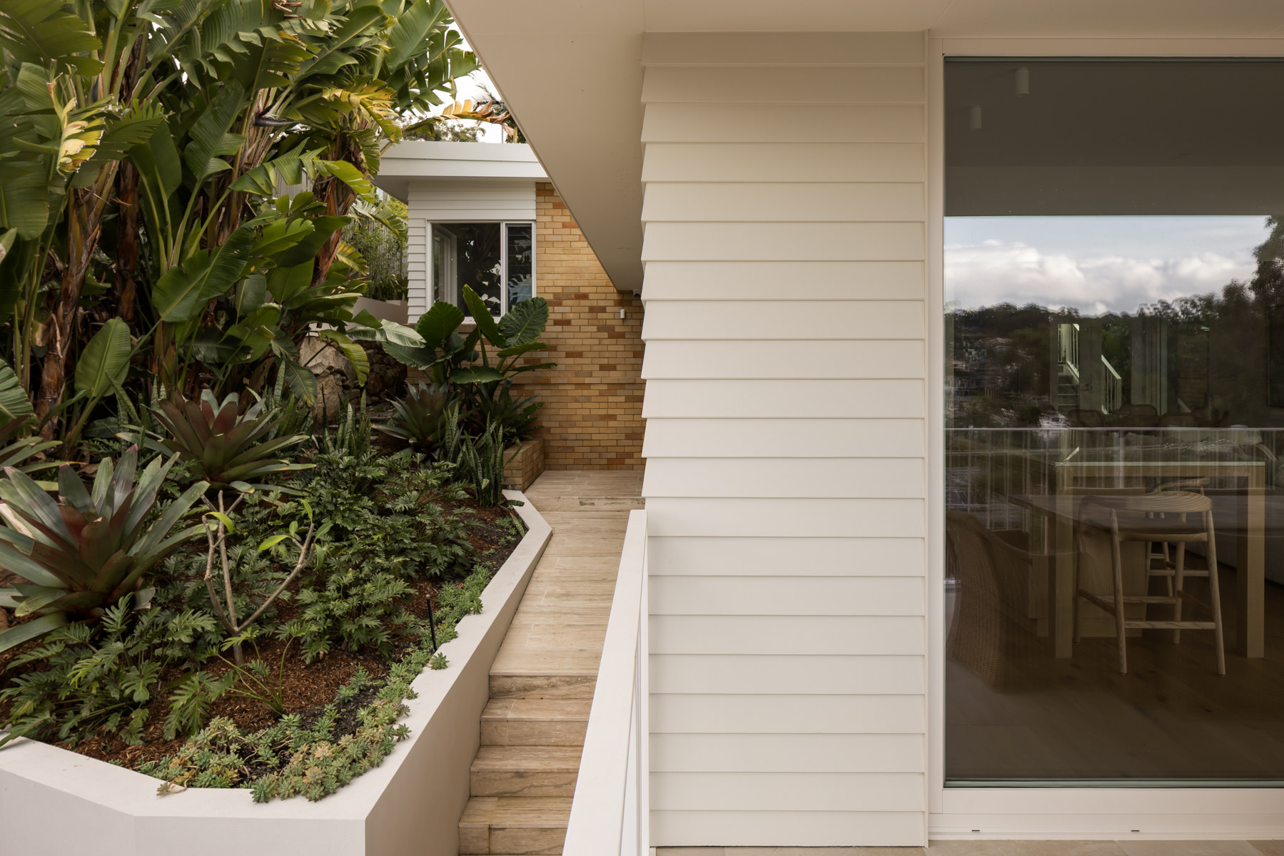 Architect-designed alteration and addition, Yowie Bay, Sydney by Duostruct, photo 8