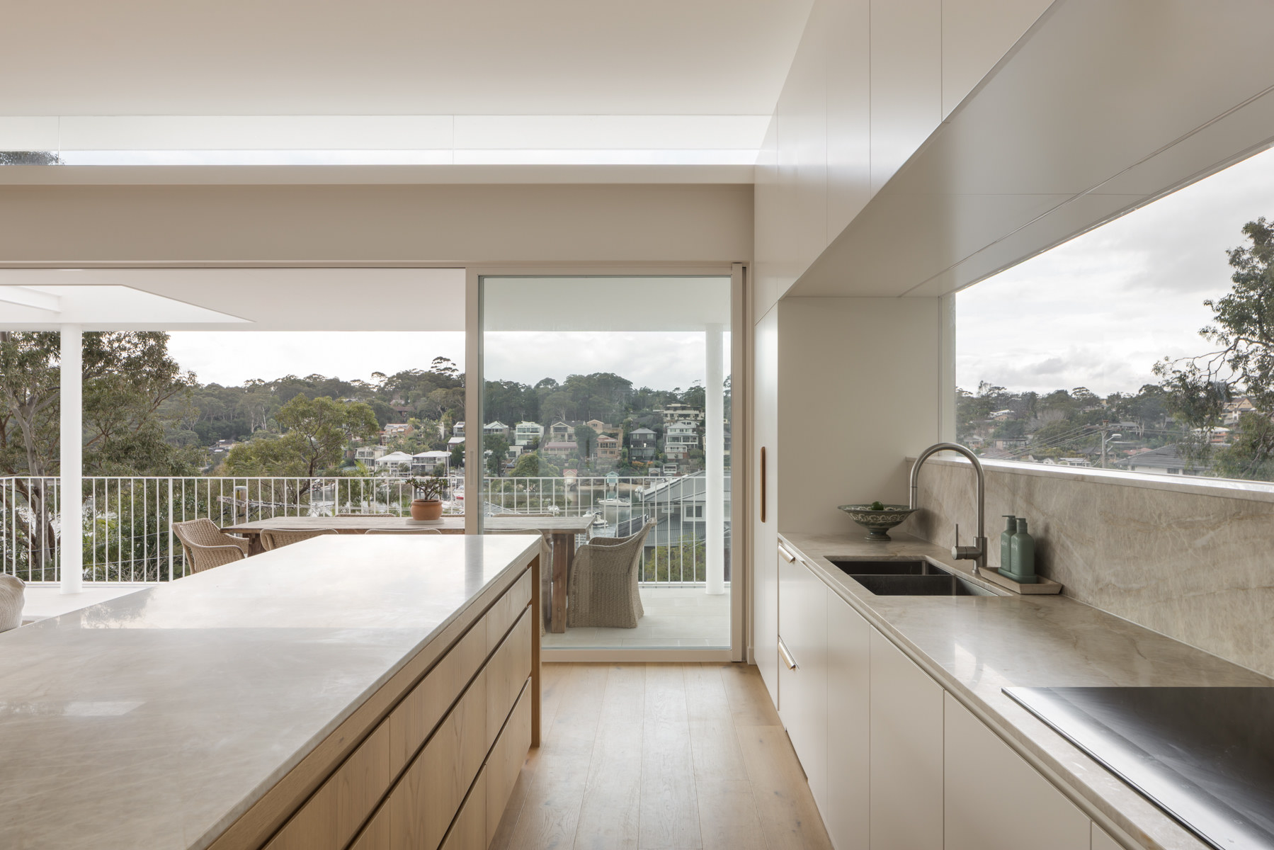 Architect-designed alteration and addition, Yowie Bay, Sydney by Duostruct, photo 11